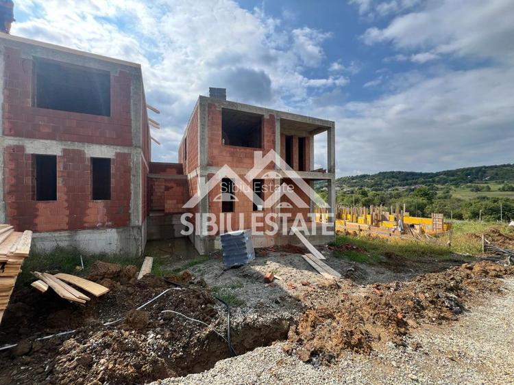 Vila spațioasa cu priveliște superbă spre cetate, Cisnădie - 3