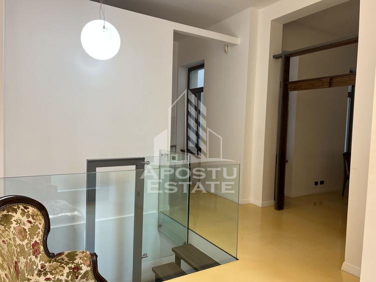 Apartament cu 3 camere demisol+ parter, Ultracentral