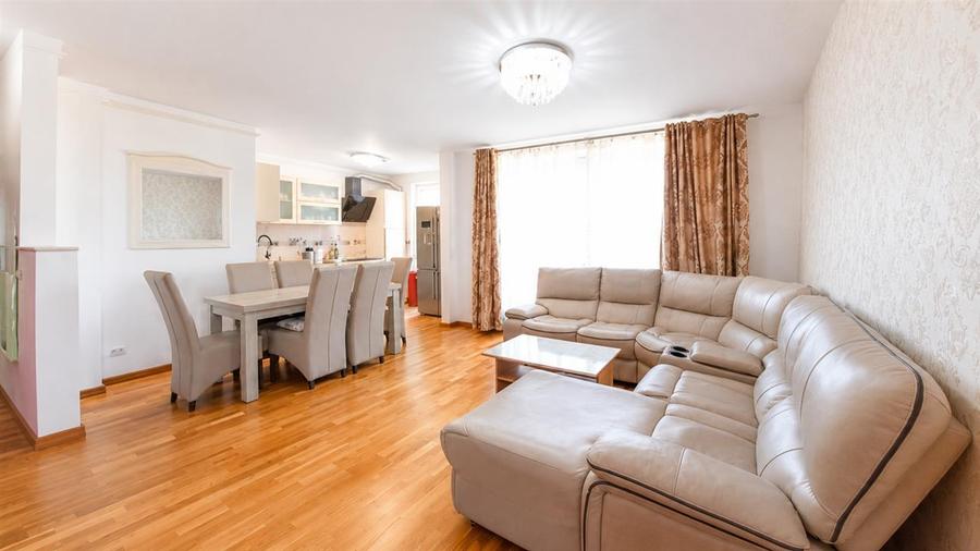 Apartament 3 camere, terasa, 2 bai, garaj, Andrei Muresanu Sud