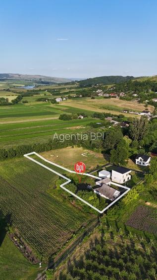 SE VINDE Casa (demolabila) + Teren construibil, in Hreatca, Com.Vulturesti, SV - 7