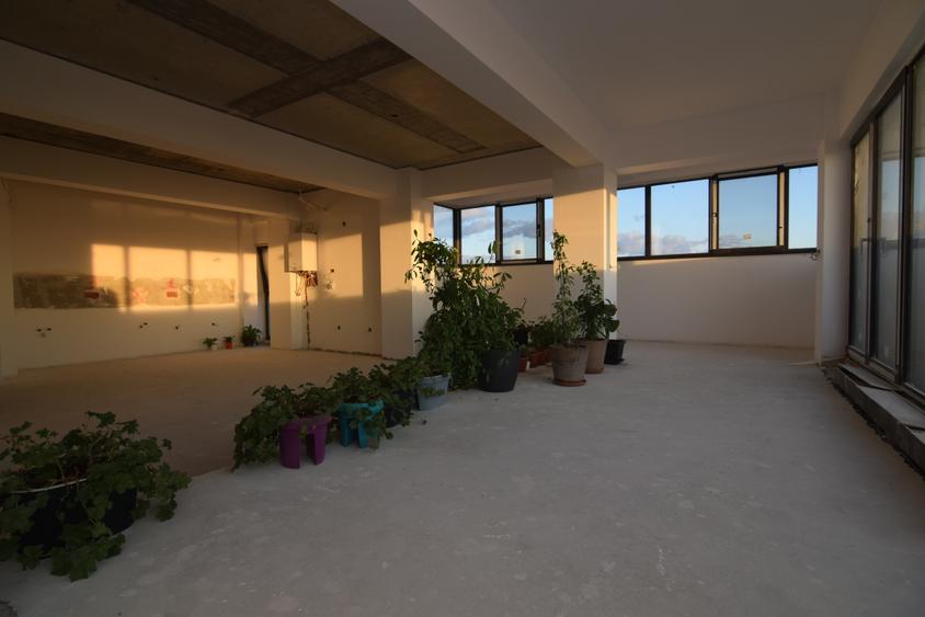 RIVER"S TOWERS - Penthouse finalizat si intabulat, se vinde la alb