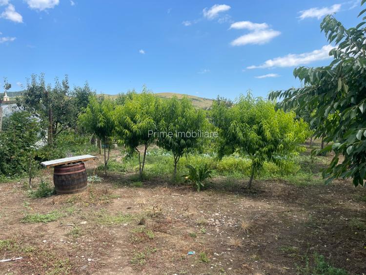 CASĂ INDIVIDUALĂ | 145 MP UTILI | 1.600 MP TEREN | ZONA BĂRĂBANȚ - 9