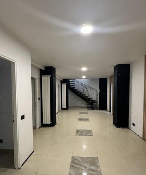 Închiriere Spatiu Comercial in Piata Victoriei