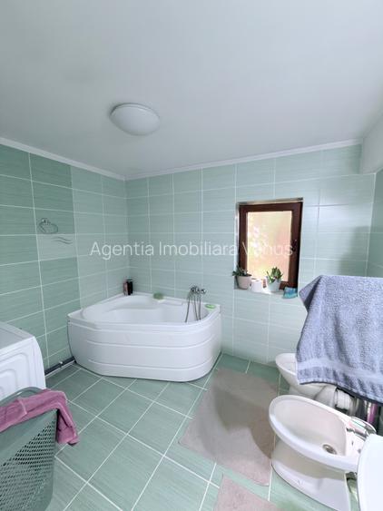 Casa renovata in oras str.Cismelei - 11