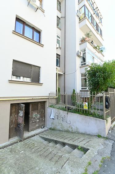 Calea Victoriei -Moxa, 150 mp, compartimentare perfecta, 2/4, garaj la demisol
