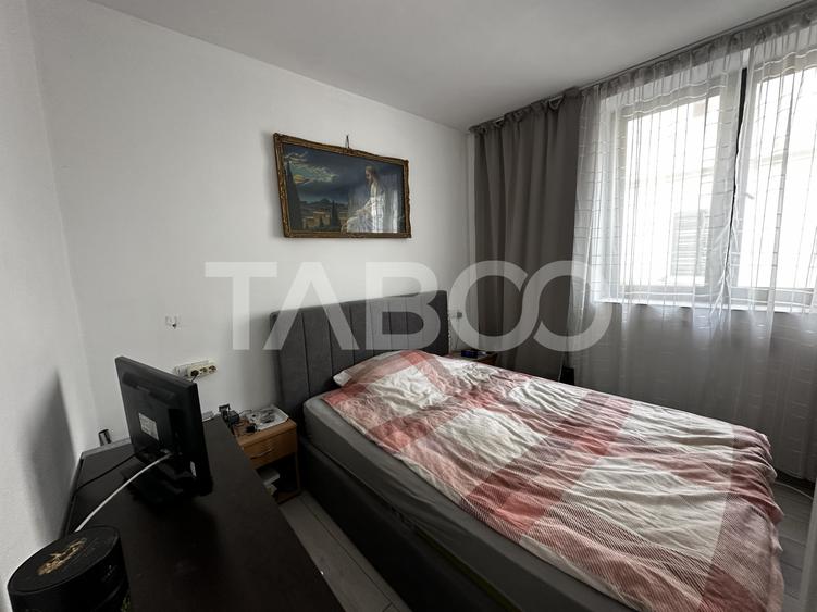 Apartament de vanzare 2 camere decomandate si pivnita Orasul de Jos