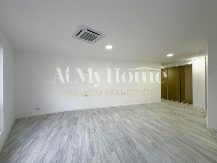 Duplex penthouse spatios si luminos cu 4 camere, nemobilat LUX, parcare, terasa
