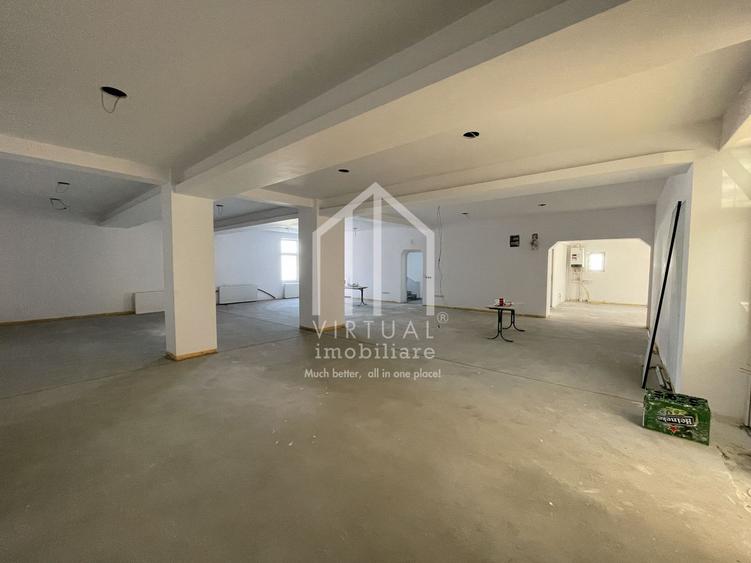 Spatiu comercial cu 8 camere, 5 bai, terasa - zona Centrala