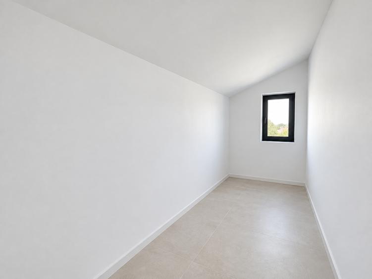 Vila individuala cu 4 camere si teren de 400 mp – Domnesti, zona Teghes