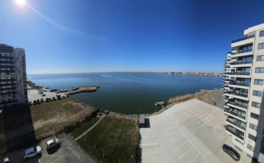 2 Camere Mamaia Astoria Lake 2 Vedere Frontală  La Lac Loc Parcare