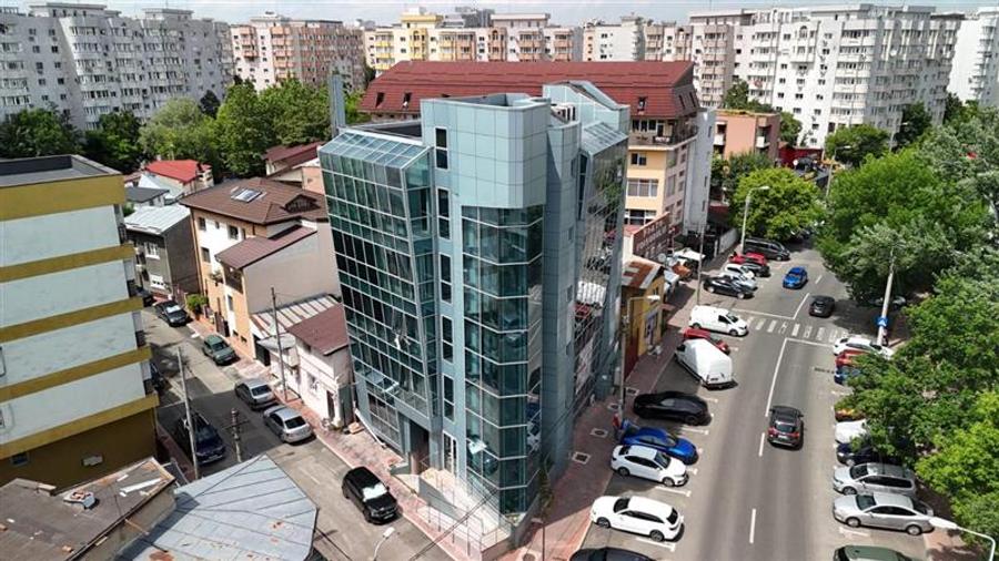 Inchiriere cladire de birouri in zona Vitan Mall