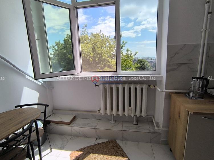 FAR - Studio cochet cu priveliste catre port ! - 6