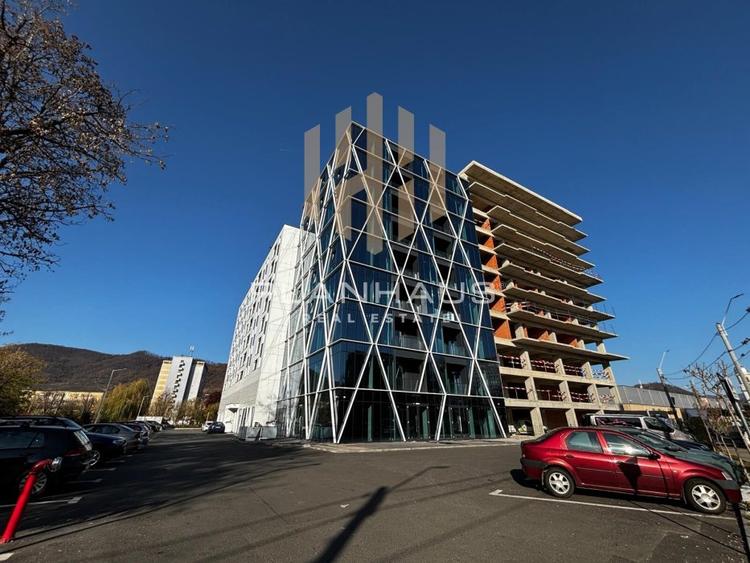 Apartament 3 camere - central , G. Cosbuc