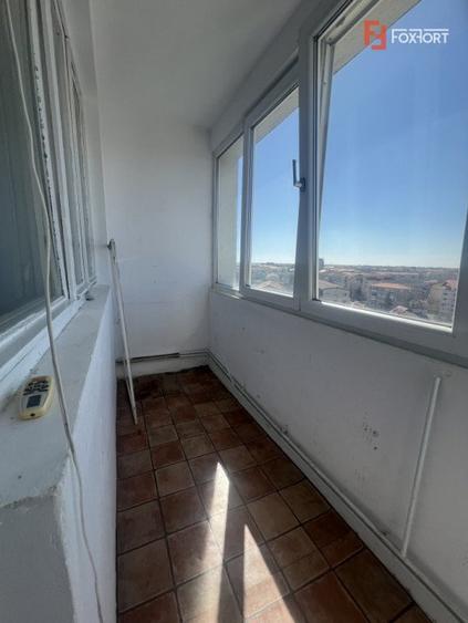 Apartament cu 3 camere decomandat, zona Girocului
