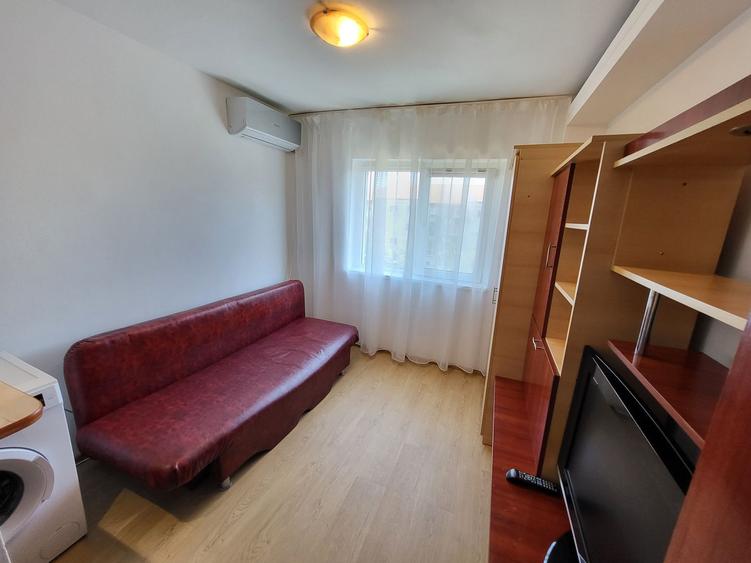 1 Cam-Lipovei-3 Min Iulius Town-Mobilat-Aer conditionat-Etaj 4- 16 MP-30000 Euro