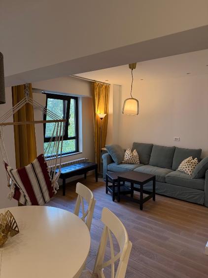 Apartament 3 camere zona Metrou Timpuri Noi