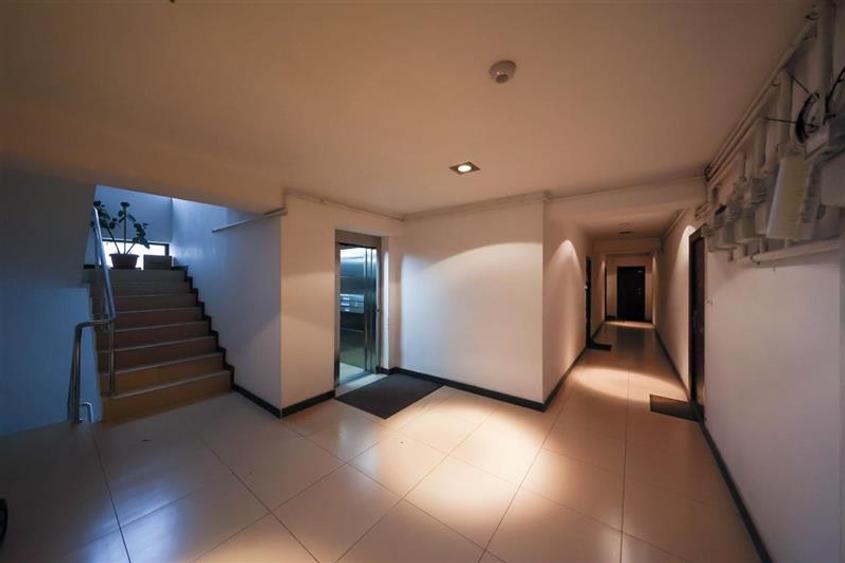Vanzare apartament 3 camere Ghimbav,, bloc 2010, parcare subterana