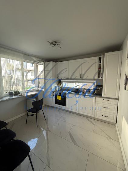 Casa însiruita, 5 camere, 160 mp, zona Teilor