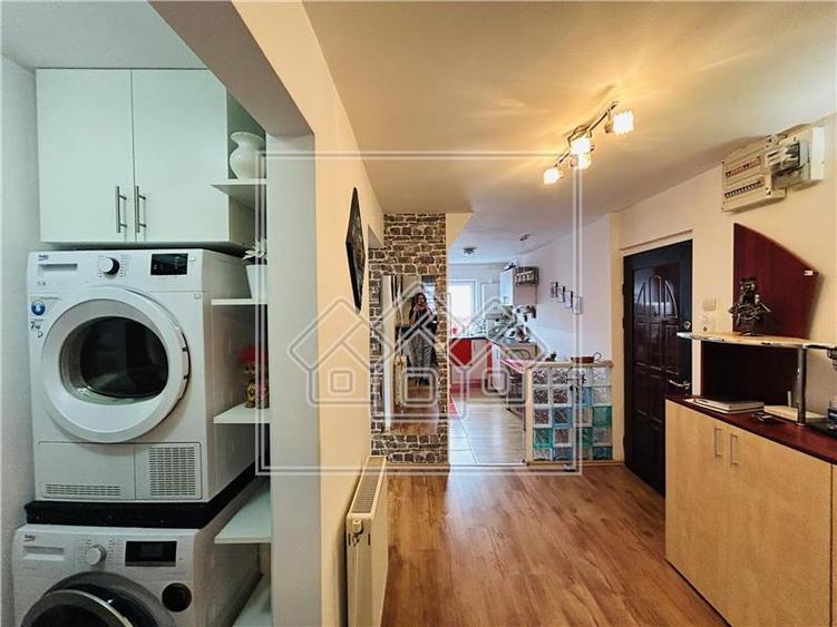 Ap decomandat, 3 camere, 2 balcoane - Cisnadie