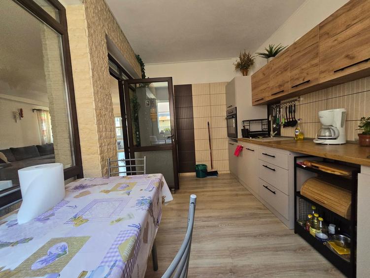 Casa P+1 , 4 Camere, Pantelimon-Tractorului, Mega Image