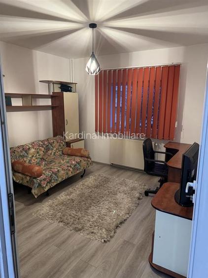 Apartament 3 camere structura mare, Carpatilor - Paraului - 6
