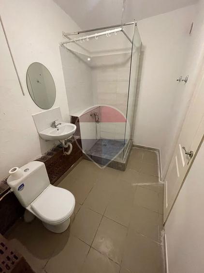 Apartament cu 1 camere de închiriat în zona P-ta Sfanta Vineri