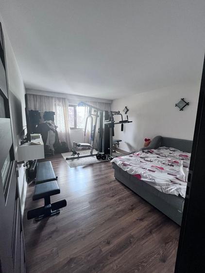 Casa  nouă de vanzare cu garaj,  în zona Micesti