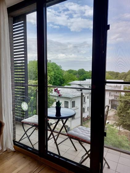 3 camere vizavi de Parcul Kiseleff, parcare inclusă