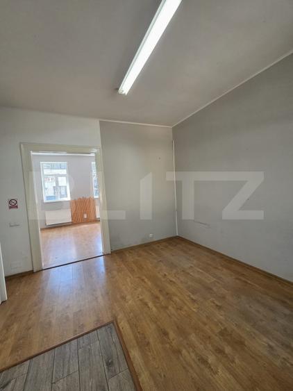 Apartament 4 camere la casa, 110 mp, zona Centru