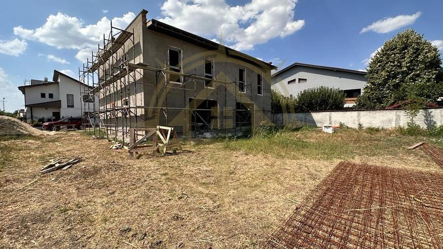 DOM00374 - Vila tip duplex Corbeanca cu pereti dublii