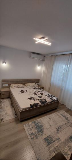 Bd Unirii, 3 camere dec, 2 băi, centrală, parcare