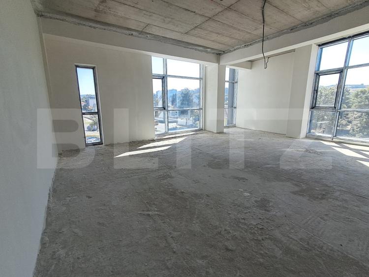 Spațiu comercial-Birouri de închiriat – 330 mp, Etaj 2, Str. Gheorghe Doja,