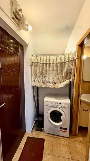 Garsoniera de vanzare Podu Ros