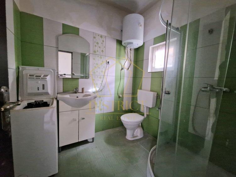 Casa individuala impartita in 2 apartamente | Ianova