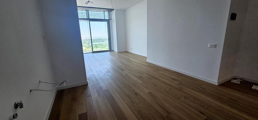 Apartament cu vedere la lacul Floreasca etajul 20