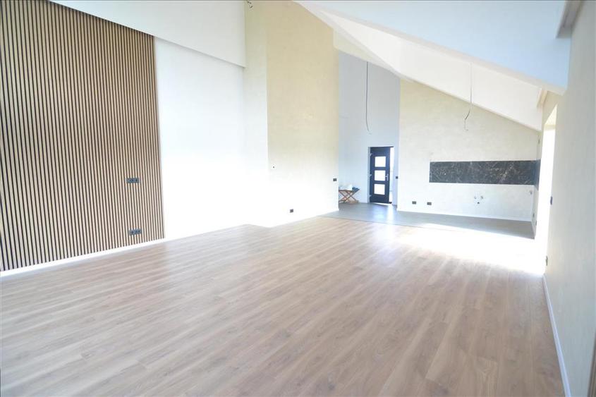 Vanzare casa individuala 3 camere ,2 bai ,Cartier Izvor -Tarlungeni