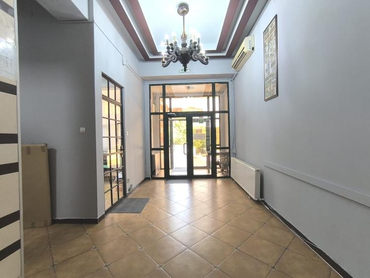 BALADA NEJ CASA DE CULTURA -Etaj in cladire de birouri si parcare!