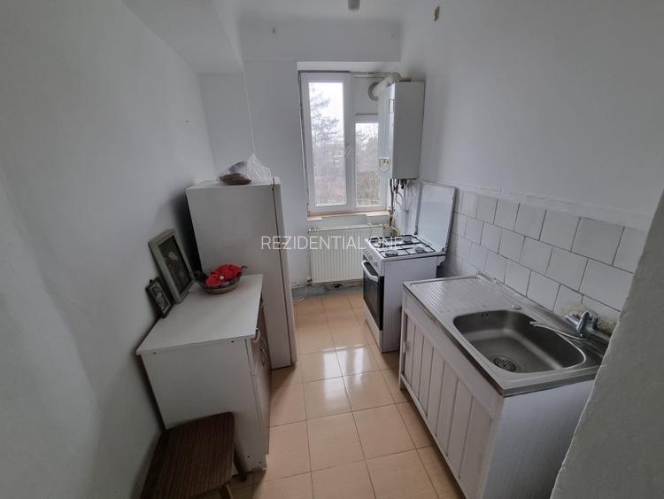Ultracentral- Hotel Decebal- 2 camere, cu centrală termică- liber - 4