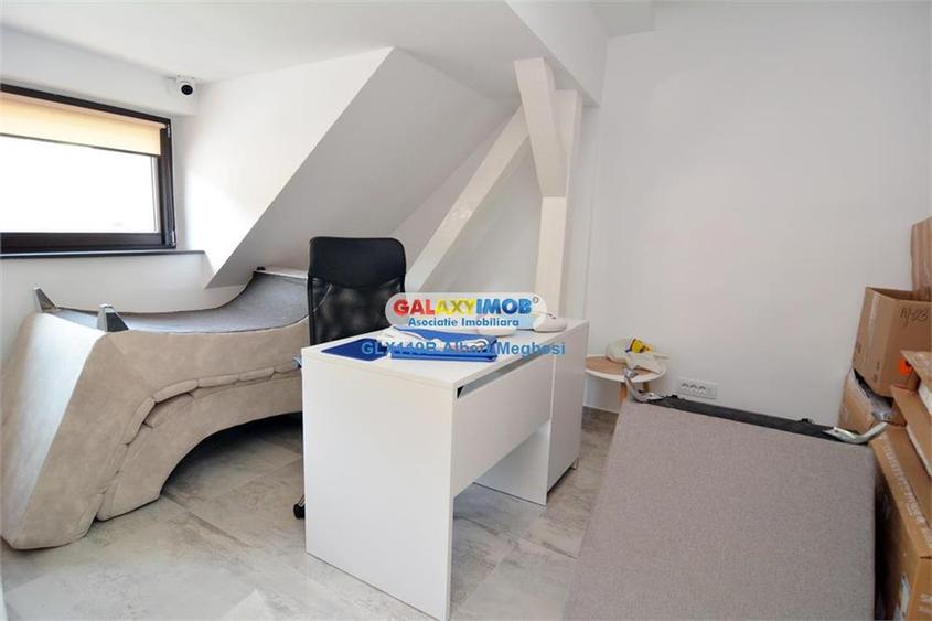 Vanzare casa 8 camere renovata integral+gradina Brasov.