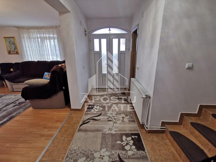 Casa individuala cu 4 camere,garaj si teren generos,Sanmihaiul German