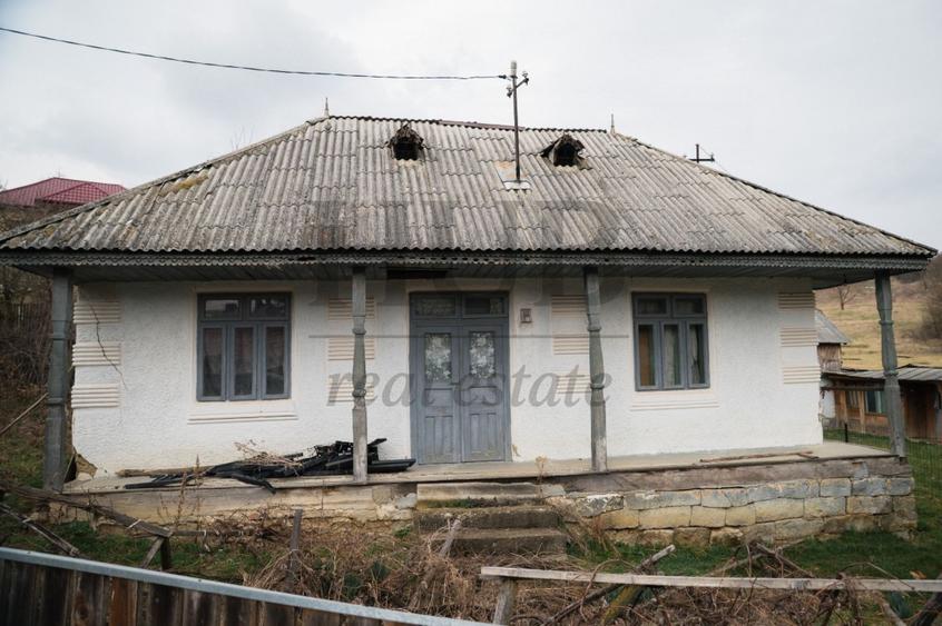 Casa de vanzare -strugari-bacau