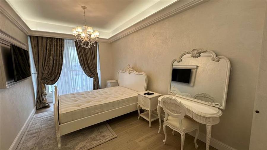 Apartament 3 camere  de vanzare  Centru - Sfantul Lazar,
