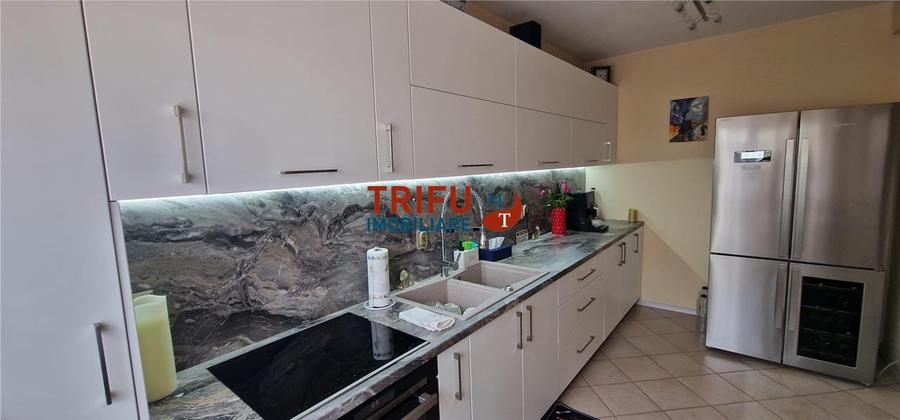 Casa tip duplex 3 camere de vanzare zona Micesti