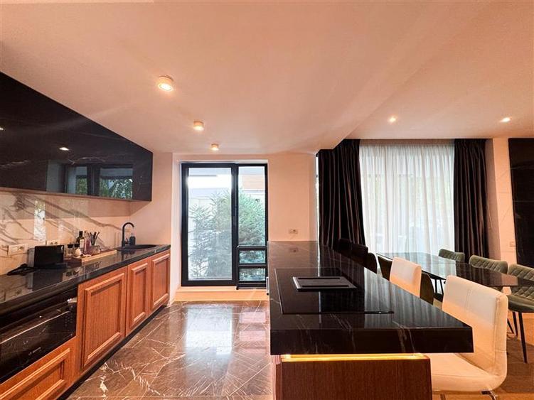 Apartament tip Duplex cu 4 camere de inchiriat One Charles de Gaulle