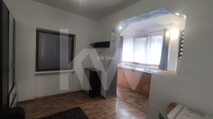 Apartament 2 camere de închiriat, la parterul unei case-zonă ultracentrală Sibiu - 2