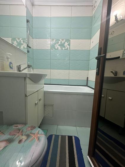 - Apartament 4 camere confort 1, Hipodrom, etaj 3.