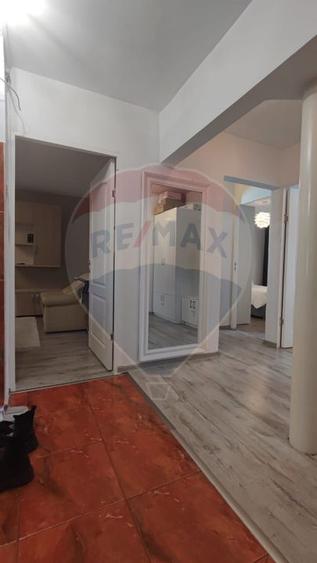 Apartament 3 camere de vanzare zona Calea Aradului