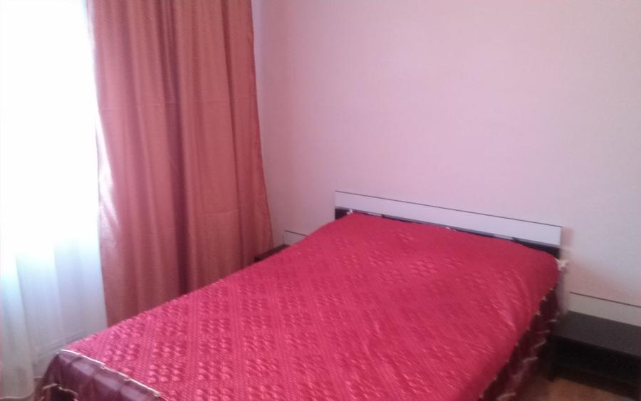 Apartament 3 camere, 68 mp utili, 2 bai, balcon, Cetate, Alba Iulia