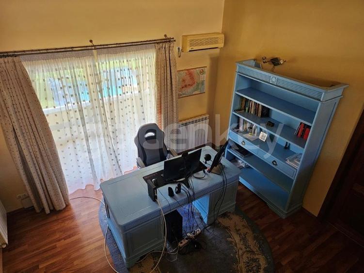 Vila individuala cu 8 camere | piscina | 2 garaje | 888mp teren