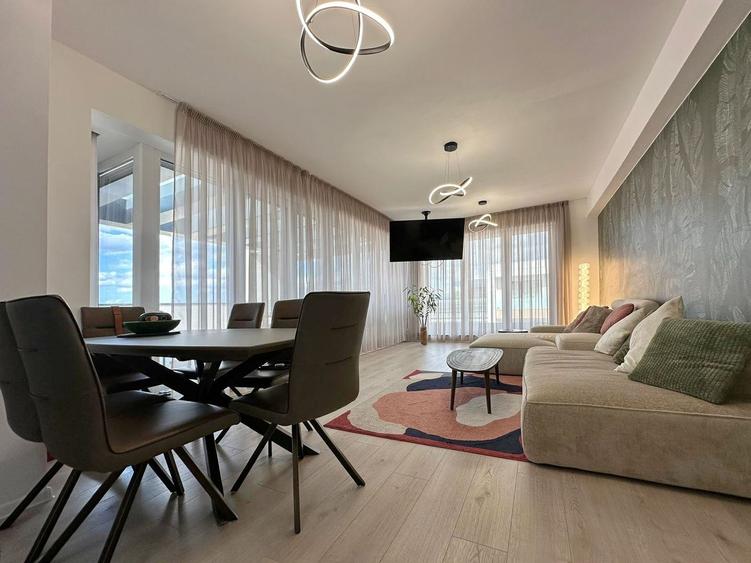 Apartament Premium cu 3 Camere – Vedere Panoramică către munți și oraș